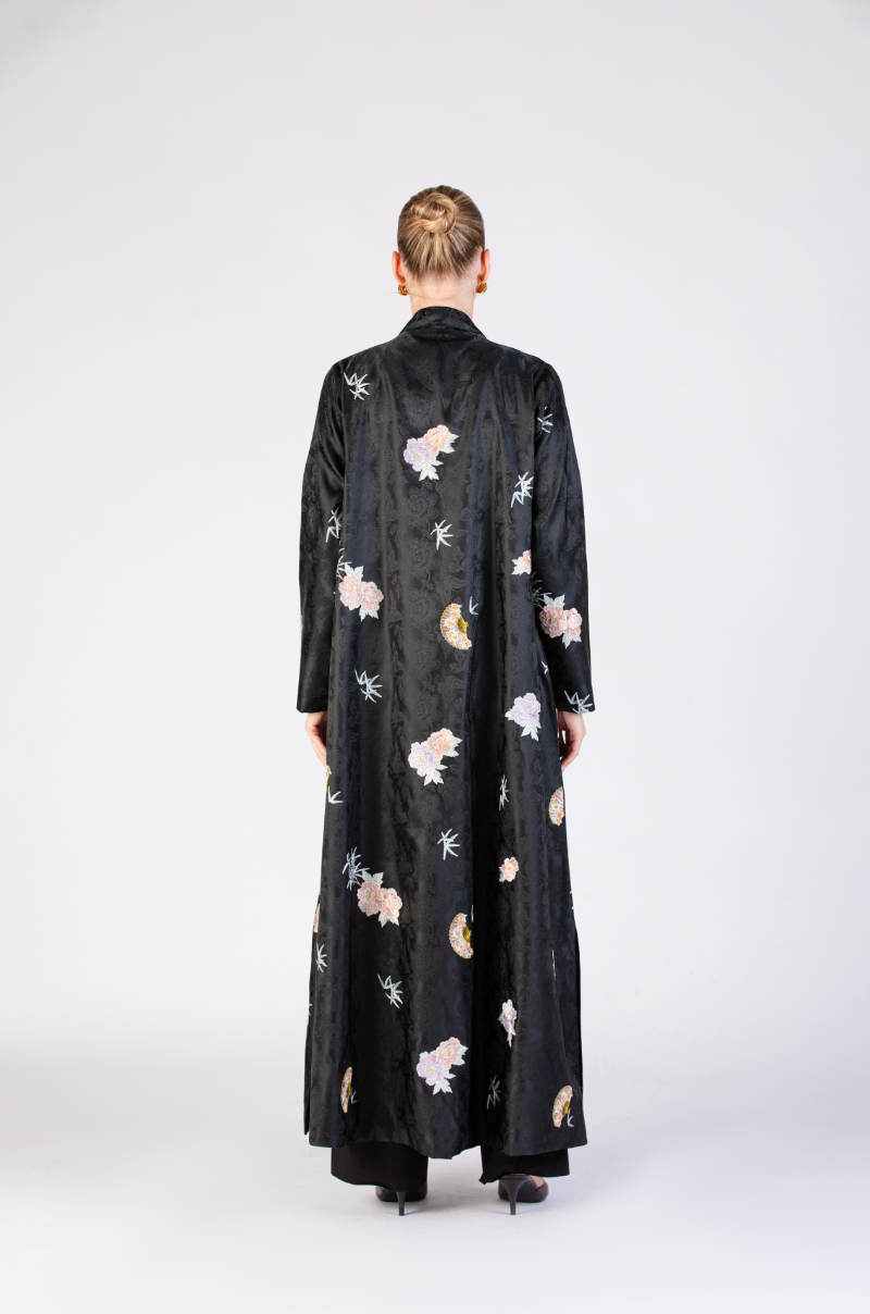 Elina hover